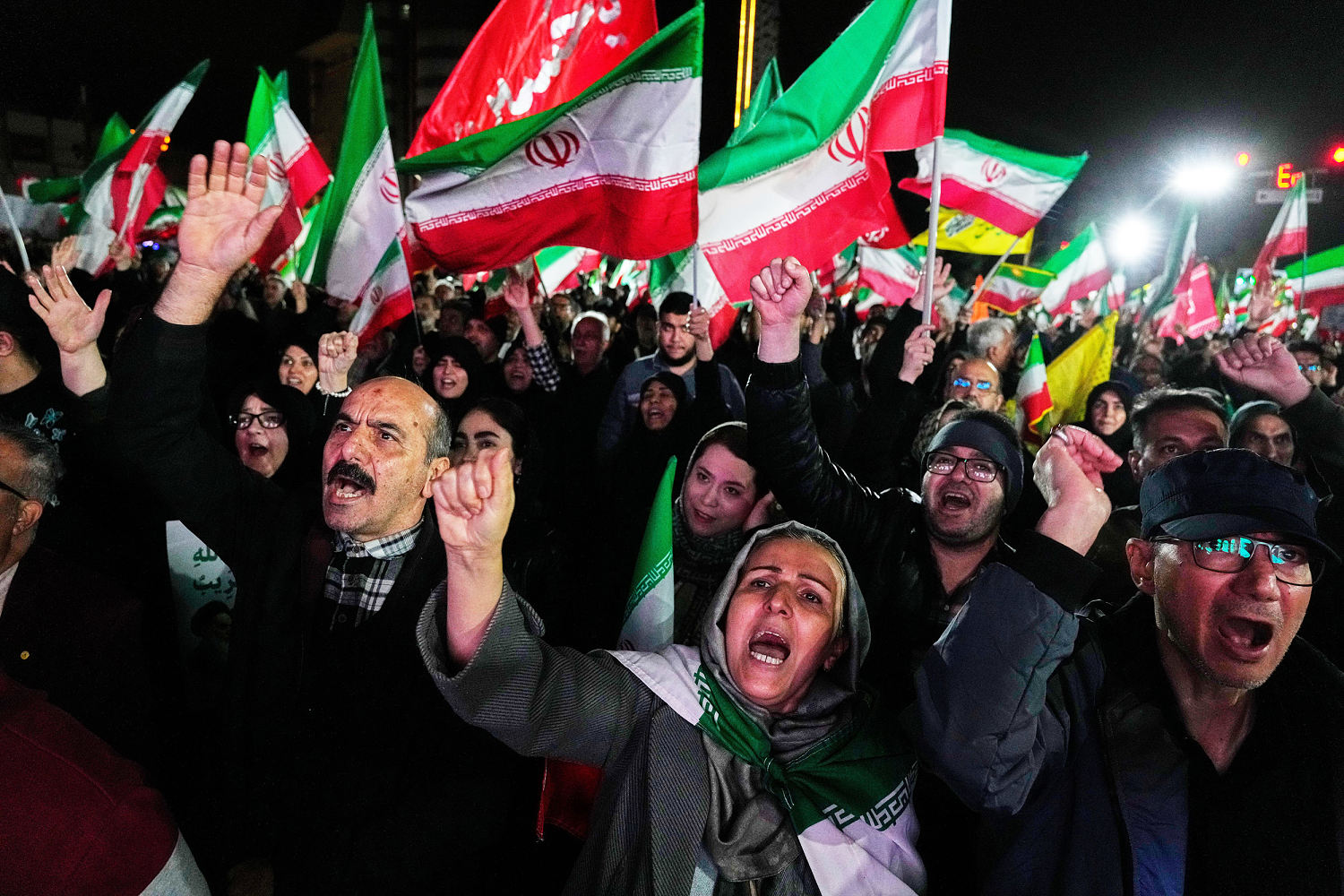 Despite Trump’s claims, there’s no indication Iran’s regime has lost power, Western officials and experts say